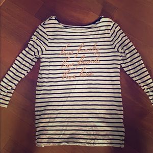 Old navy graphic shirt